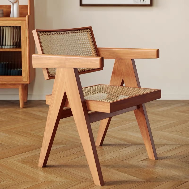 Muchos estilos de sillas de madera sólida, sillas de comedor, sillas de cuerno, sillas de Hiroshima, sillas de mesa de comedor, sillas casuales