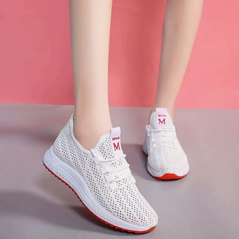 Цельная доставка Новая дышащая легкая повседневная обувь, женские белые туфли, обувь для мам, модная универсальная сетчатая обувь для пожилых людей