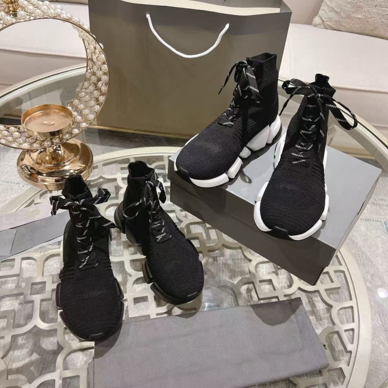 Fábrica directa de nuevos zapatos de calcetines 2025 nuevos zapatos de punto elásticos, zapatos de suela gruesa, calcetines y botas de pareja de alto nivel