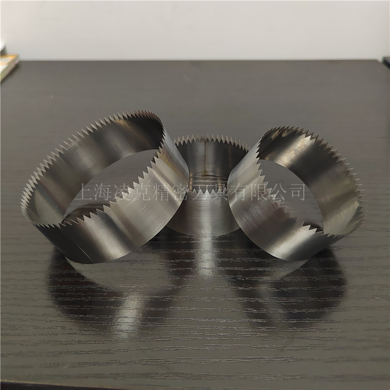 ���ҹ�Ӧ��׻�Բ�ݵ� ũĤ��׻���Ƭ Բ���崩�׻���