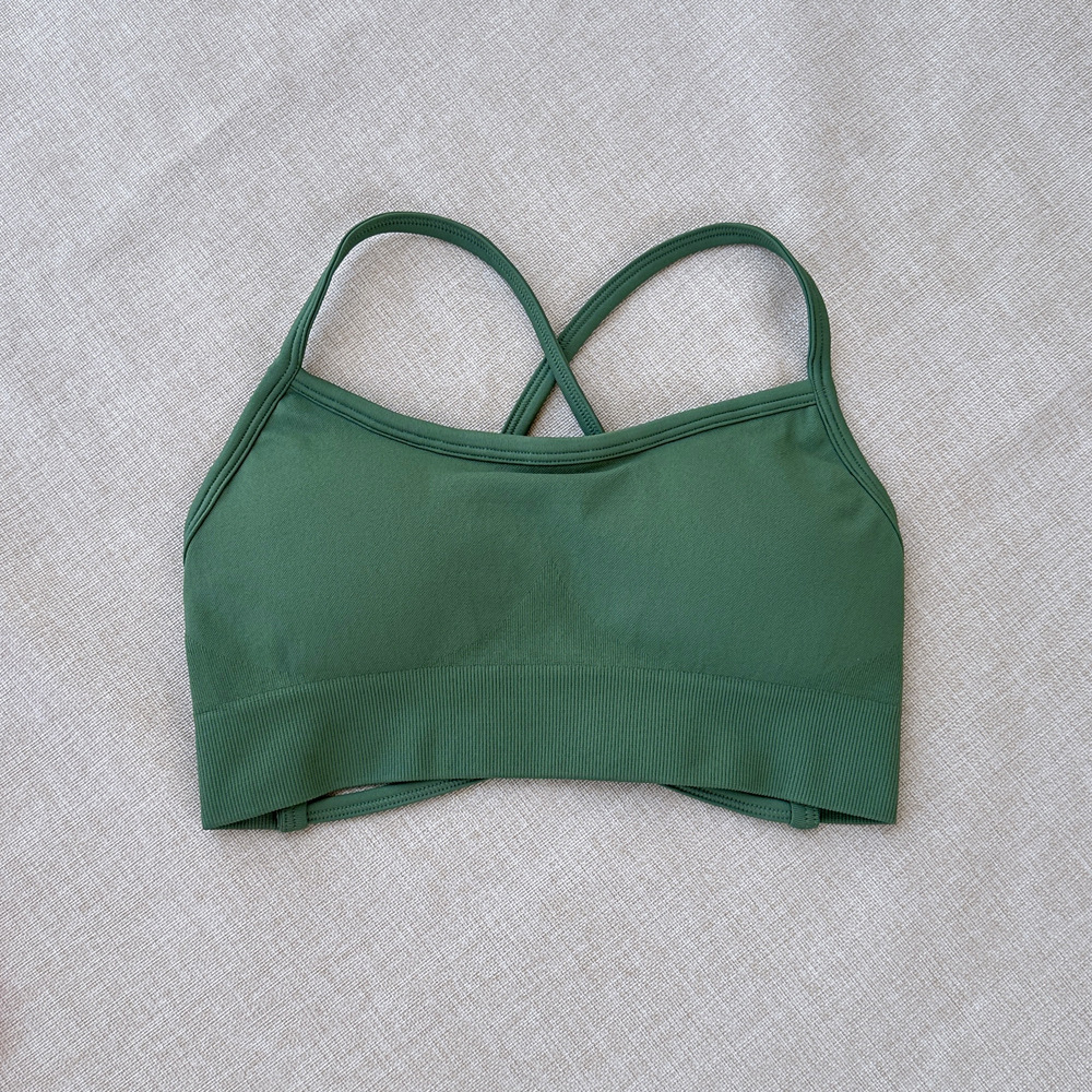 피스타치오 그린