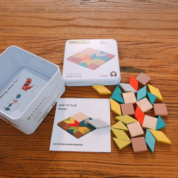 Children's tin box for traveling
