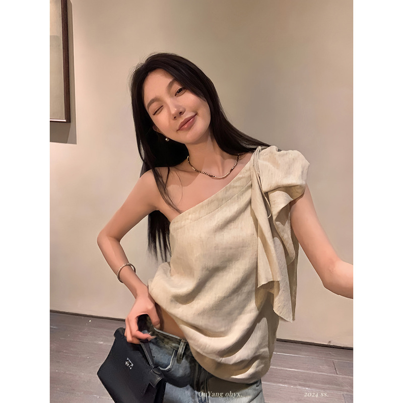 Ouyang Linen Slant Shoulder Strap Shirt Women's Summer Sleeveless Ruffled Shirt Design Niche Top