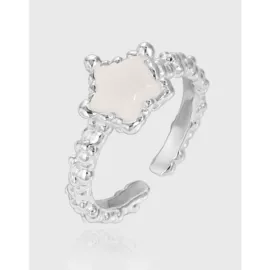 戒指;耳钉;项链