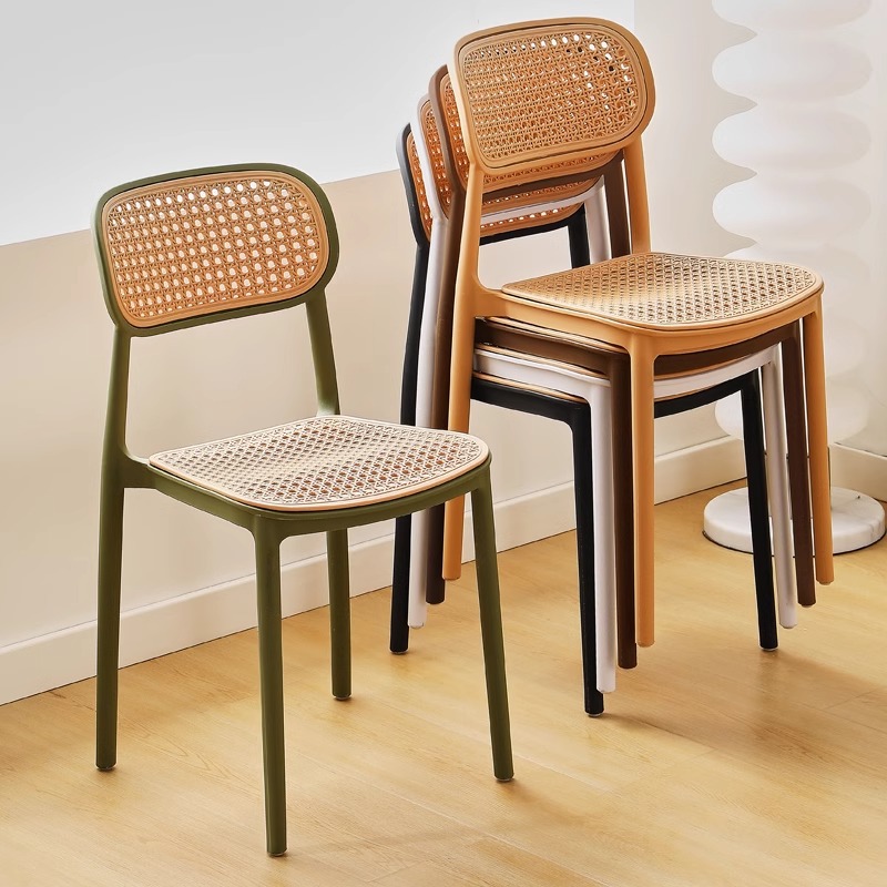Sillas de vid de plástico doméstico nórdico silla de comedor plegable silla de respaldo de ocio al aire libre silla de escritorio pequeño tipo de casa