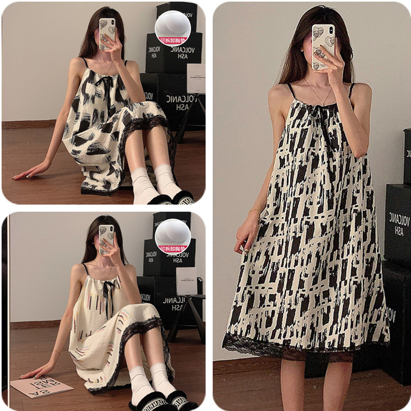 Verano nuevo pijama de cabina de cinturón delgado almohadilla de pecho dulce arco simple casera pijama vestido al por mayor
