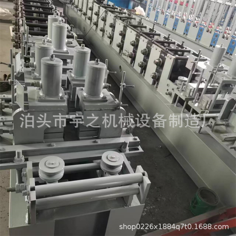 C型钢设备6