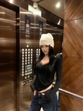 设计感V领网纱拼接针织衫2025新款秋装百搭长袖修身打底上衣女潮