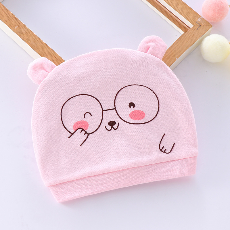 0--1 Sombrero de bebé recién nacido primavera y otoño algodón peinado para bebés de dibujos animados para hombres y mujeres cuatro estaciones sombrero de neumáticos a prueba de viento sombrero de puerta de goma