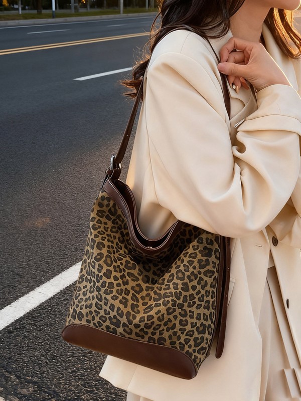 Bolso de gran capacidad de viento universitario para mujeres 2025 nuevo popular leopardo tote de alta calidad sensación de viaje de hombro mochila