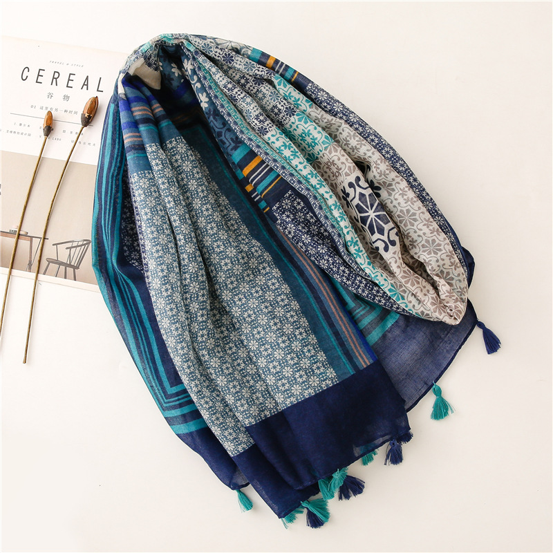 Autumn and winter new style cotton and linen scarf geometric small grid contrast printing Bali yarn travel sunscreen shawl silk scarfpicture4