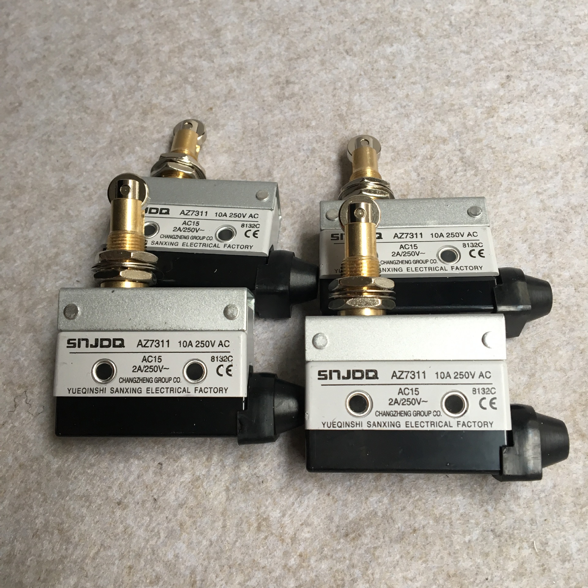 行程开关限位开关 微动开关D4MC-1000 AZ-7300 TZ ME-8116