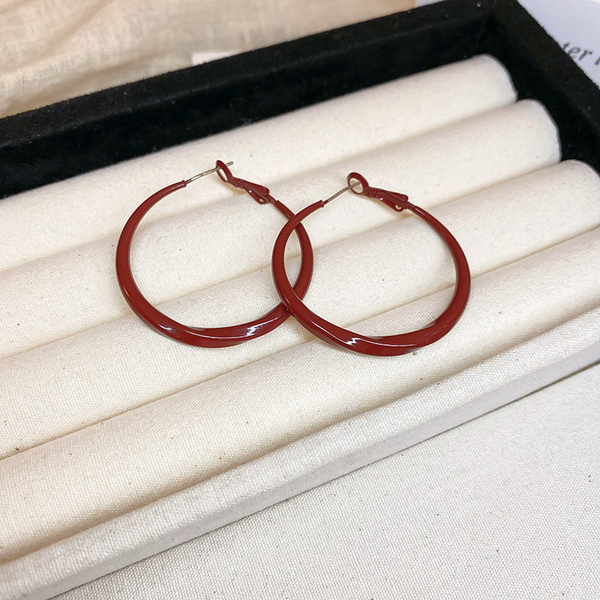 Red geometric fashionable retro earrings