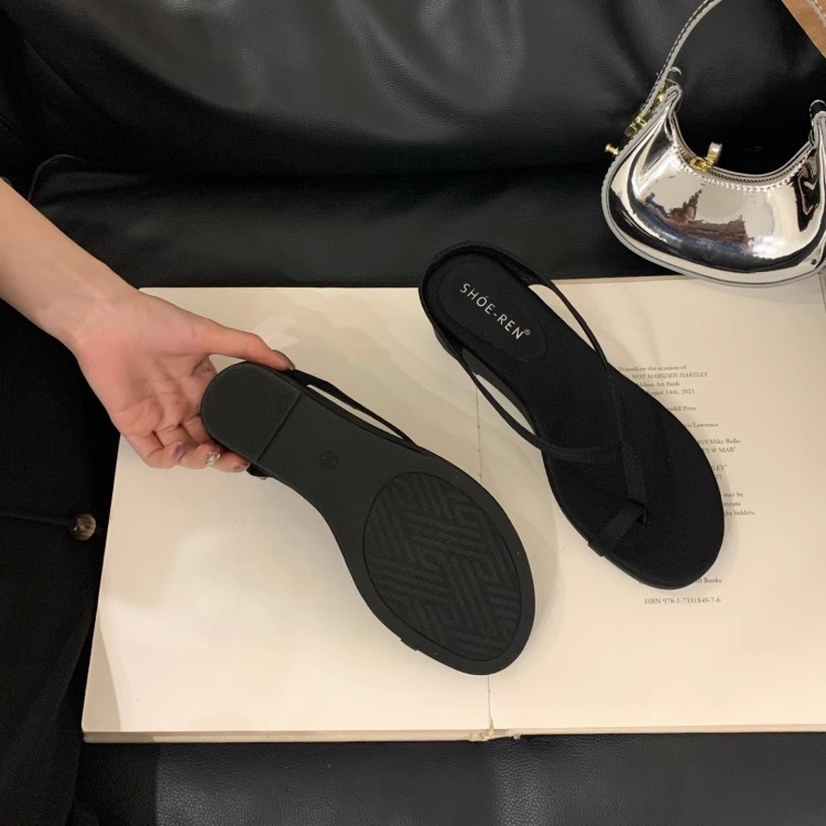 Elegant Silver Wedge Flip-flops For Women Summer Toe Separator_voghion.com