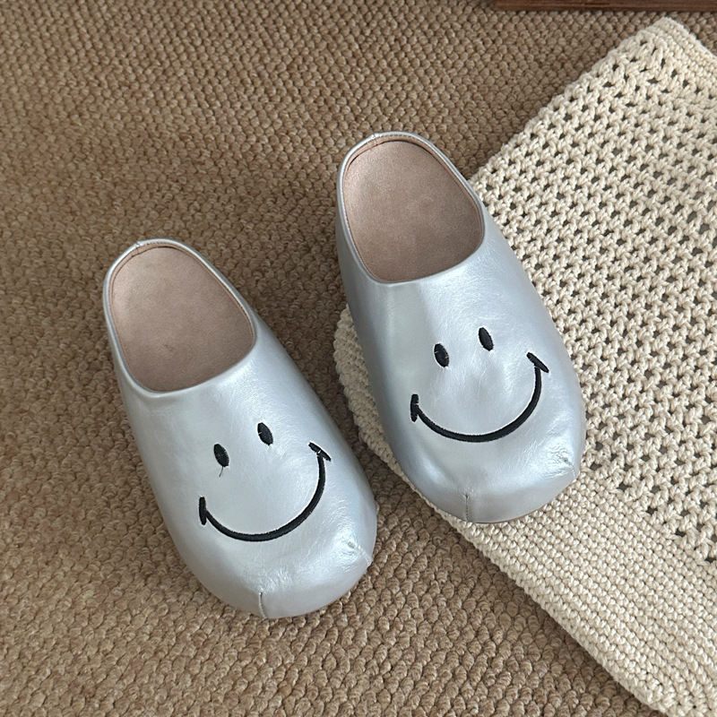 【孟子儀と同じスタイル】SMILEY スマイリーフェイス ハーフスリッポン デイリー 厚底 ビルケンシュトック ミュラー スリッポン|undefined
