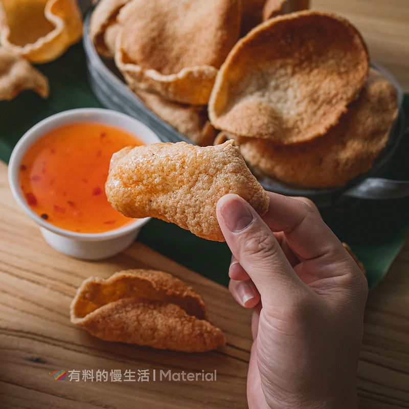 泰国进口虾片泰式小吃宋卡虾饼酥脆自炸厚餐厅解压零食为溢