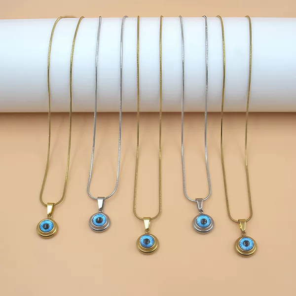 Angel's Eye Titanium Steel Gold Clavicle Chain, Unisex Personalized Light Luxury High-End Necklace, Niche Design Jewelry