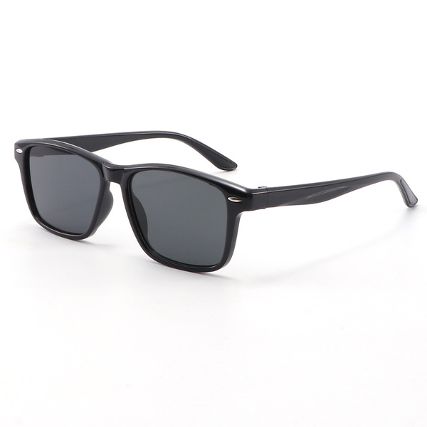 fashionable square sunglasses