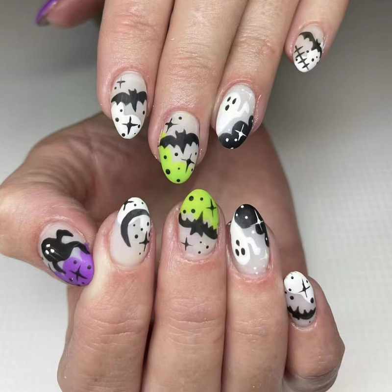 Cross-border Halloween Series Cute Funny Little Ghost Bat Nail Art Festival Atmosphere Wear Nail Nail Pieces 24 Cross-border Halloween Series Cute Funny Little Ghost Bat Nail Art Festival Atmosphere Wear Nail Nail Pieces 24