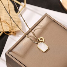 �Ѹ�����ŮinsС����Ƹ��������ʱ������D��ĸ������¿��׹
