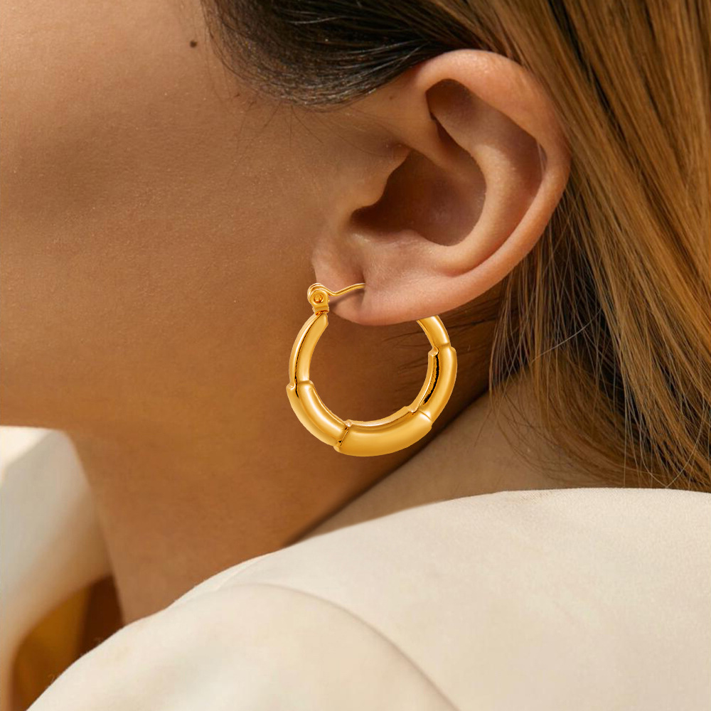 Pendientes ovalados sólidos de acero inoxidable brillante de lujo ligero chapado en oro real de 18K, acero de titanio, nuevos pendientes para mujer, pendientes brillantes