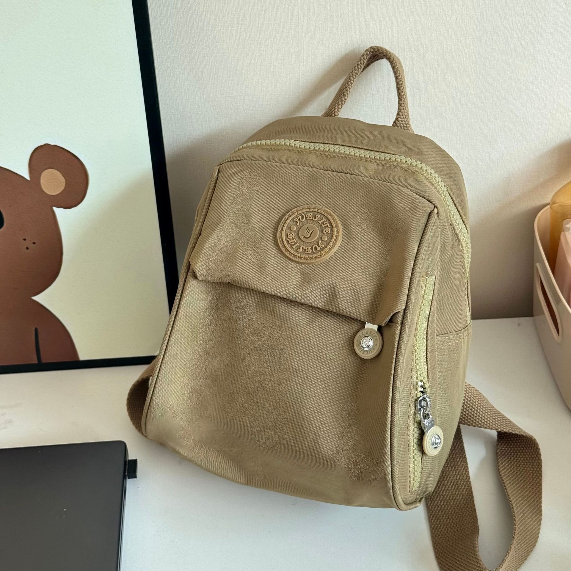 Mochila para mujer, mochila pequeña de tela Oxford de gran capacidad, resistente al agua, nueva mochila escolar de nailon lavanda de todo fósforo de moda