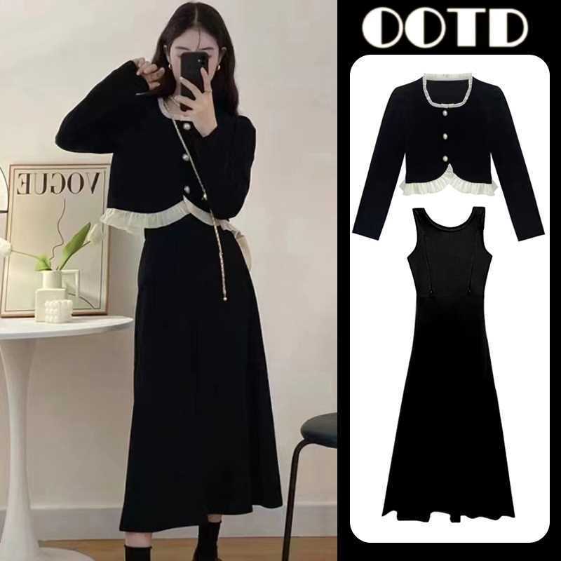 High-Quality Nursing Design, Small Fragrant Velvet Suit, Early Autumn New Black Default Item, Southeast Asian Personalized Street Style High-Quality Nursing Design, Small Fragrant Velvet Suit, Early Autumn New Black Default Item, Southeast Asian Personalized Street Style