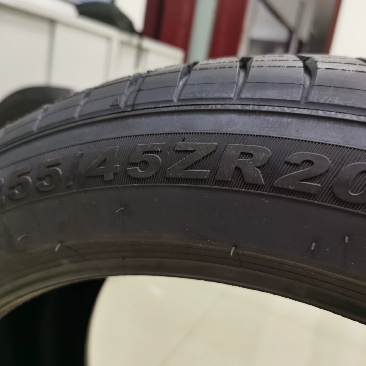 Шины для автомобиля KENDA 255/45ZR20 KR605 TL 105V XL новая в наличии