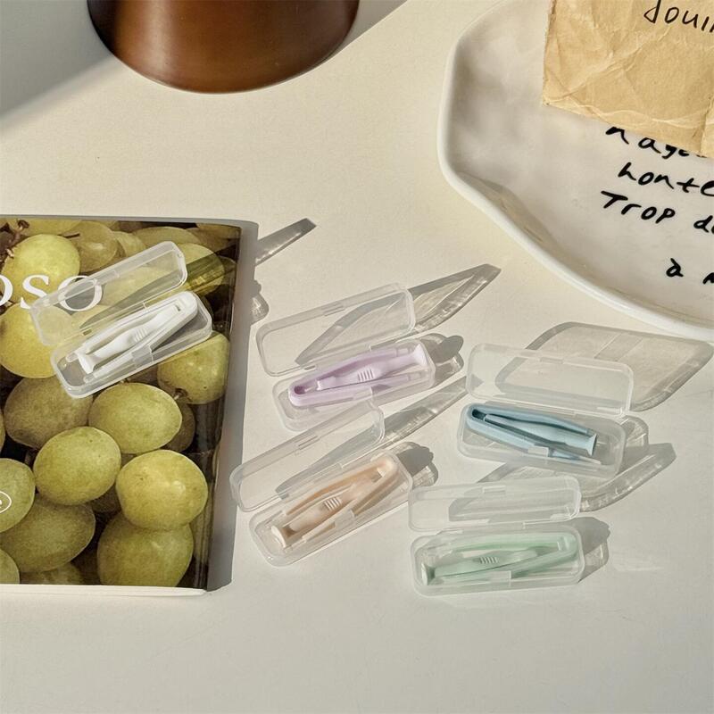 Cheap and Simple Contact Lens Case, Colored Lens Applicator, Tweezers Tool Set, Portable Multi-Color Clip and Stick Combination Cheap and Simple Contact Lens Case, Colored Lens Applicator, Tweezers Tool Set, Portable Multi-Color Clip and Stick Combination
