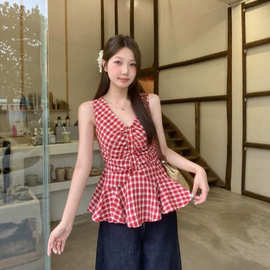 大码女装v领红色格子掐腰吊带背心夏季胖mm显瘦内搭外穿无袖上衣