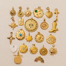 欧美跨境2025热卖款吊坠彩虹太阳星星钛钢真空电镀18k项链饰品配