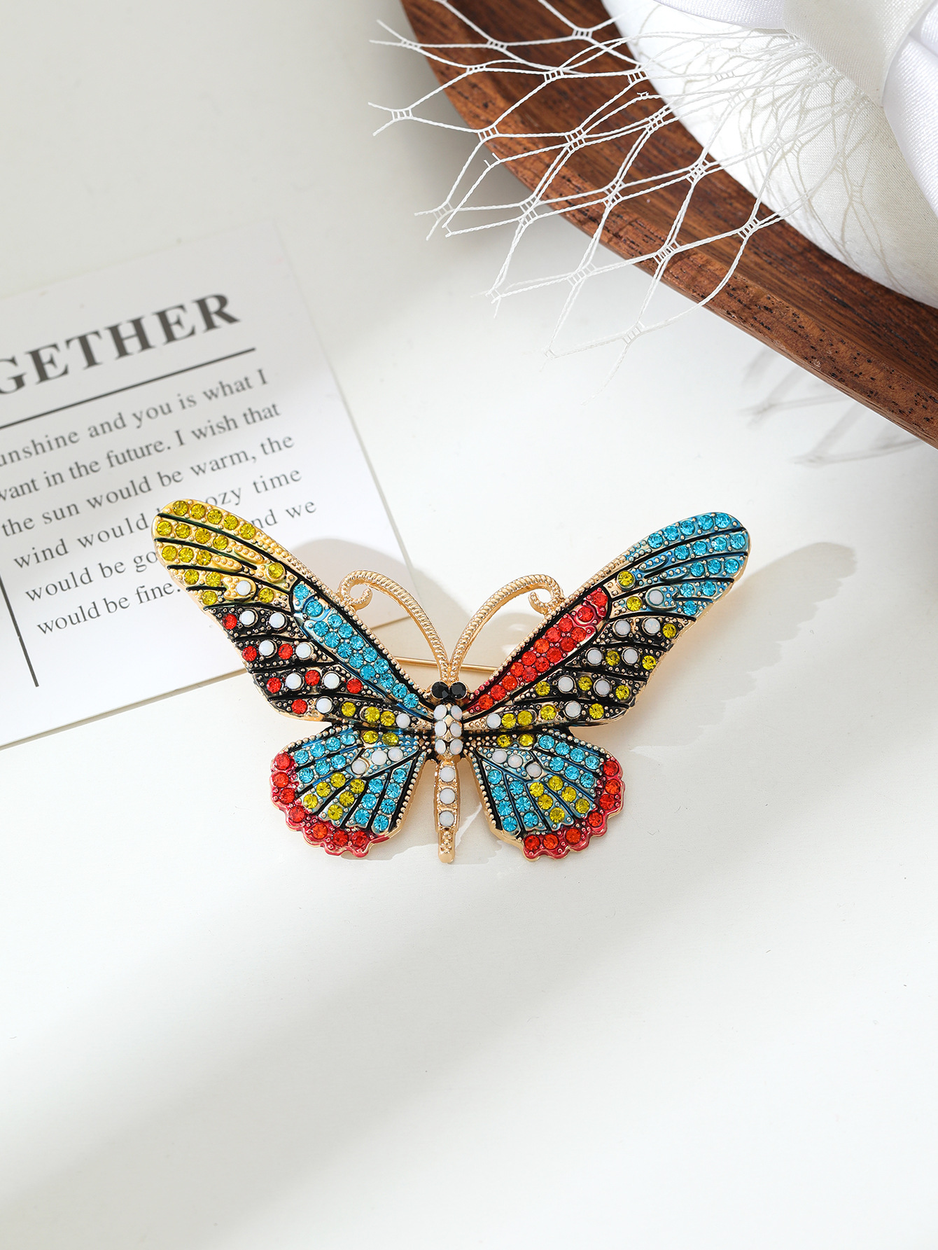 New European and American Style Cross-Border Creative Cute Brooch with Butterfly Design, Rhinestones, Enamel, and Oil-Drip Finish, Direct from the Manufacturer