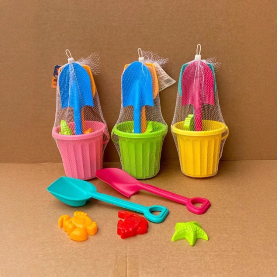 Wholesale Kidsren's Beach Toys Shovel Bucket Water Toy Set Play Sand Digging Tools Beach Stall Hot Sale