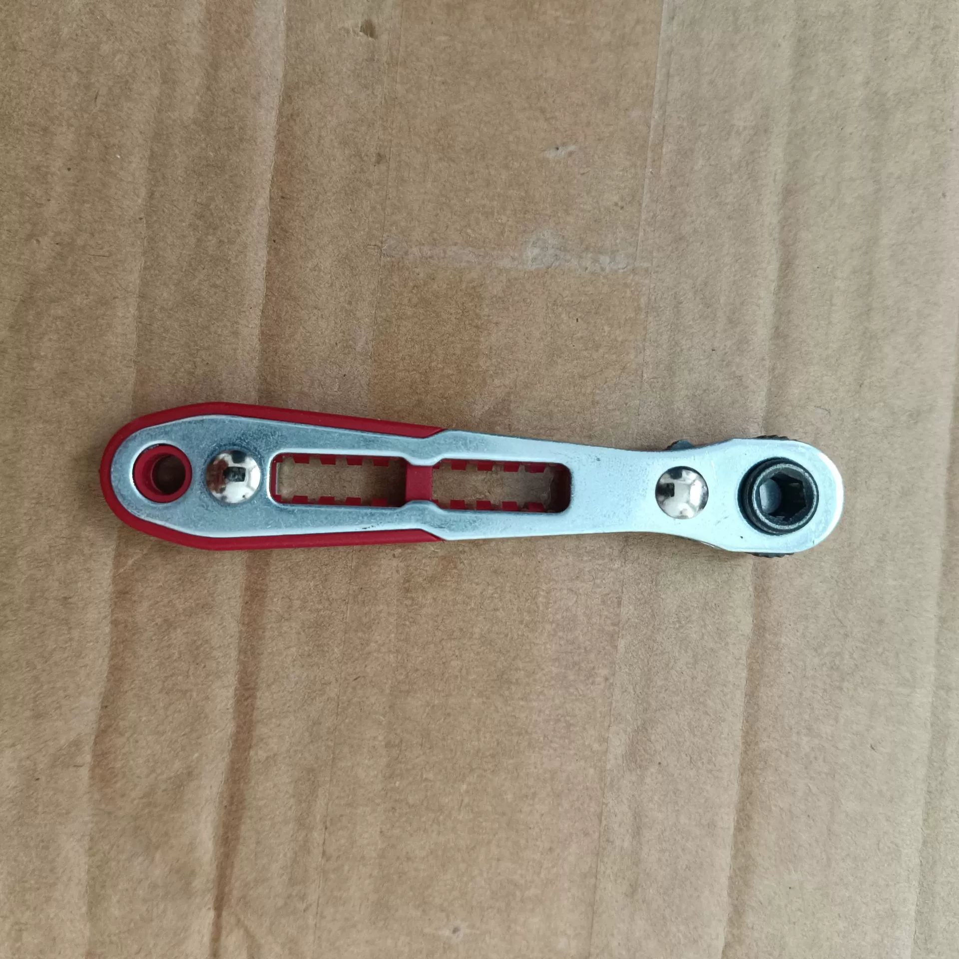 Small screwdriver, hexagonal wrench