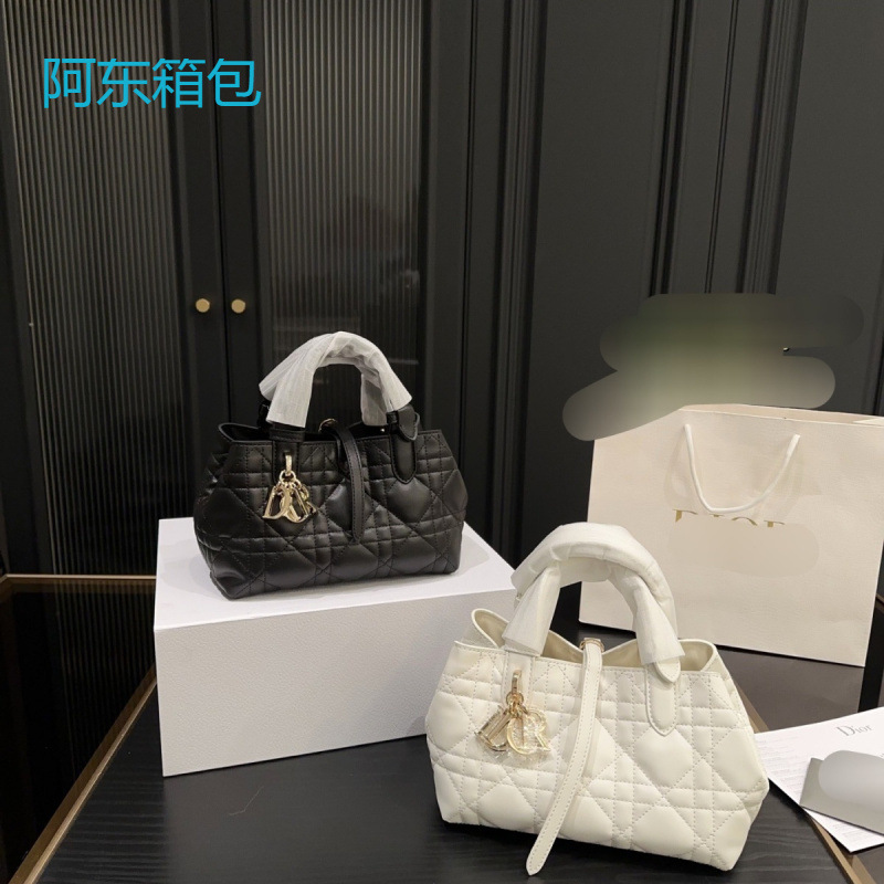 高品質の新しいプリンセス ダイアナ トート トップ トゥジュール 牛革柄 ワンショルダー 大容量 レディース バッグ 脇の下 菱形 レディース|undefined