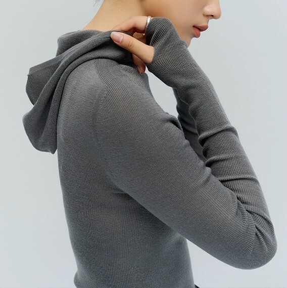 French-Style Pressure-Free Sweater 2025 Layered New Design Hooded Slim-Fit Base Shirt with Wool Knitwear for Autumn and Winter