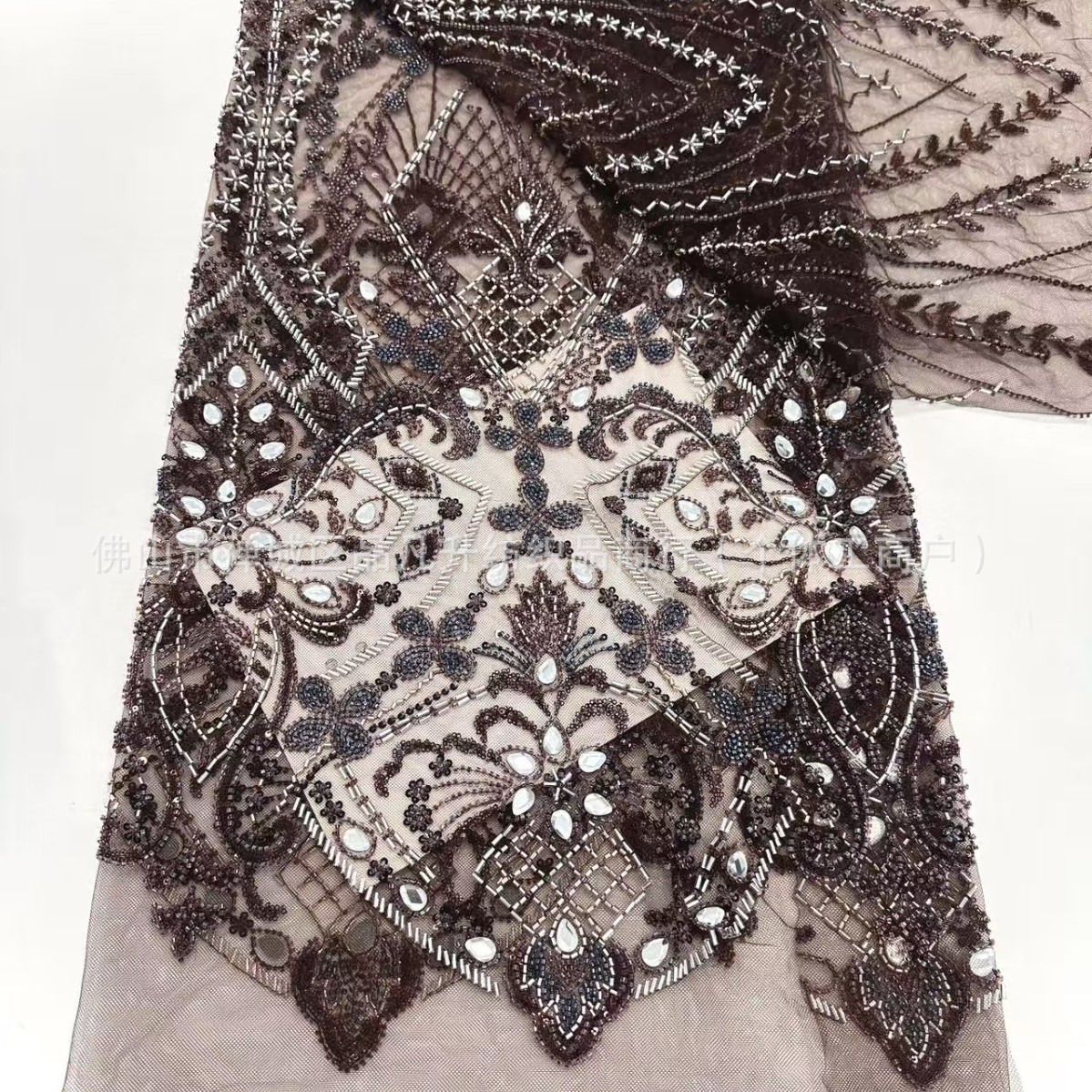 Posicionamiento de alta caliente hecho a mano DIY gran flor de diamante sequin tela de encaje vestido de banquete europeo y americano cheongsam tela al por mayor