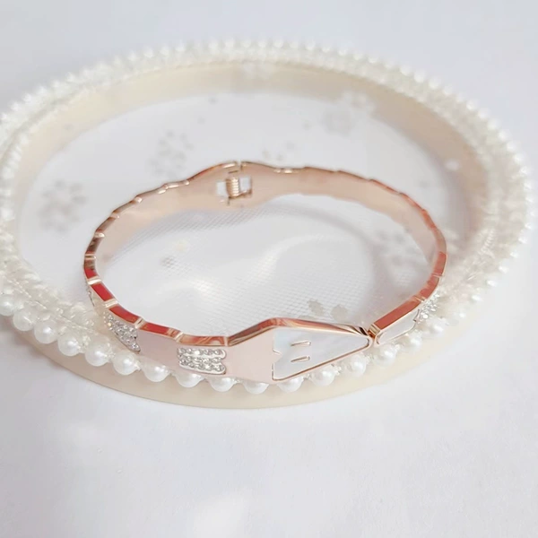 Golden bracelet, pink gold