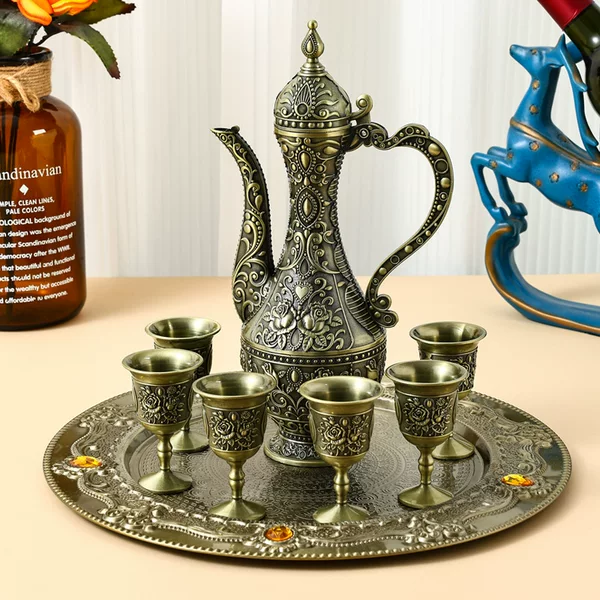 Ccc Set of Creative Retro Liquor Cups for Home Use, Bronze-Colored Wine Dispenser, Palace-Style Wine Set