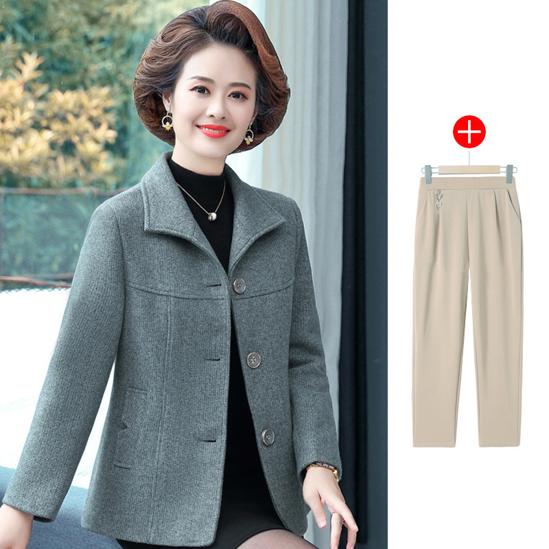 그린 [봄, 가을 상의 + 카키 팬츠]