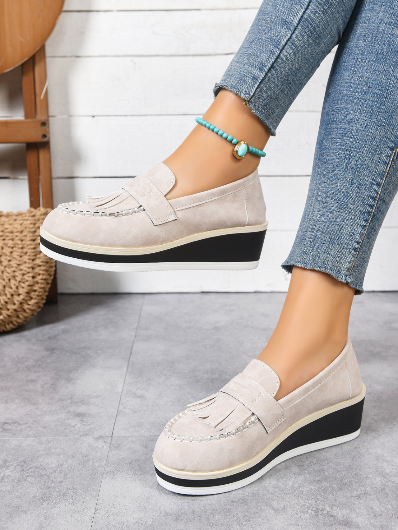 Damen-Slipper mit niedrigem Schaft, Quasten, britischem Stil, dicker Sohle, Keilabsatz und Federung_voghion.com