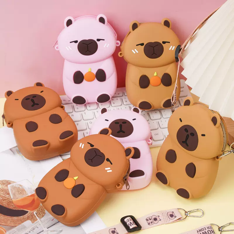 源头厂家生产灭鼠先锋卡皮巴拉硅胶包中包可爱儿童零钱包