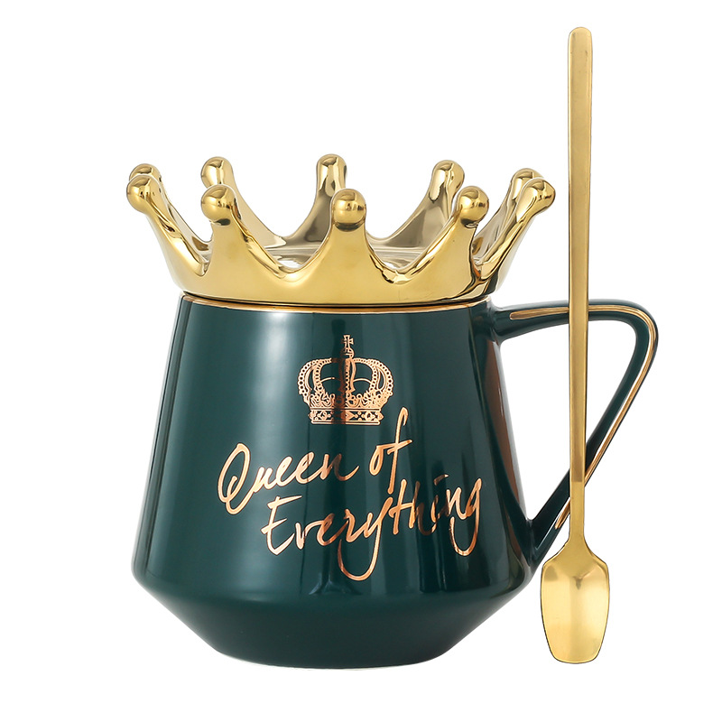 Taza de cerámica de corona creativa con tapa taza de café patrón de oro nórdico taza de marca de pareja taza de estómago grande regalo de mano