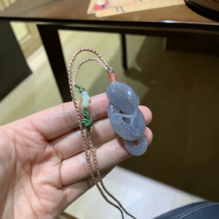 Hetian jade violet zodiac snake, rich and noble, delicate jade, elegant color, three-dimensional carved raw