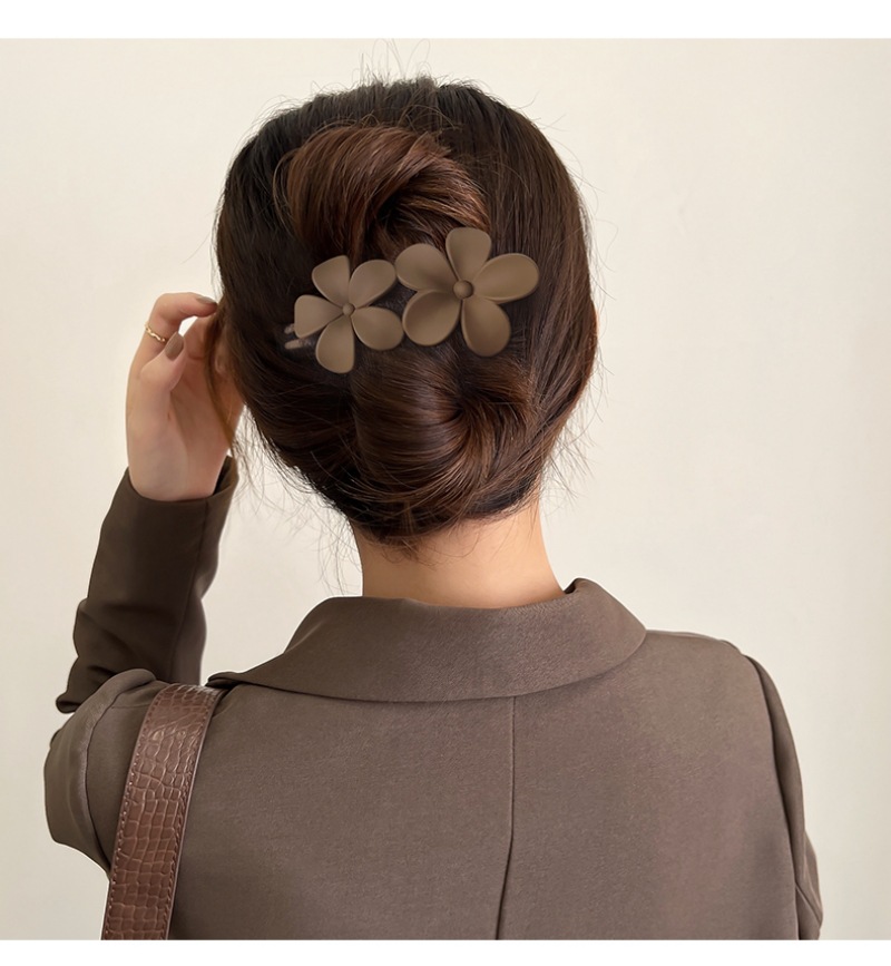 Simple Style Solid Color Flower Plastic Hair Clip display picture 2