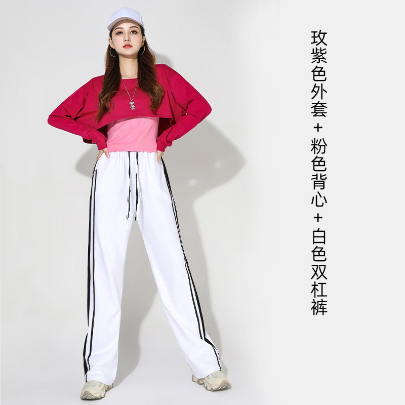 広場のダンスの服装の秋冬の新型の中高年の団体の演技の服の運動のレジャーの3セットの女性の鬼の歩のダンスの服|undefined