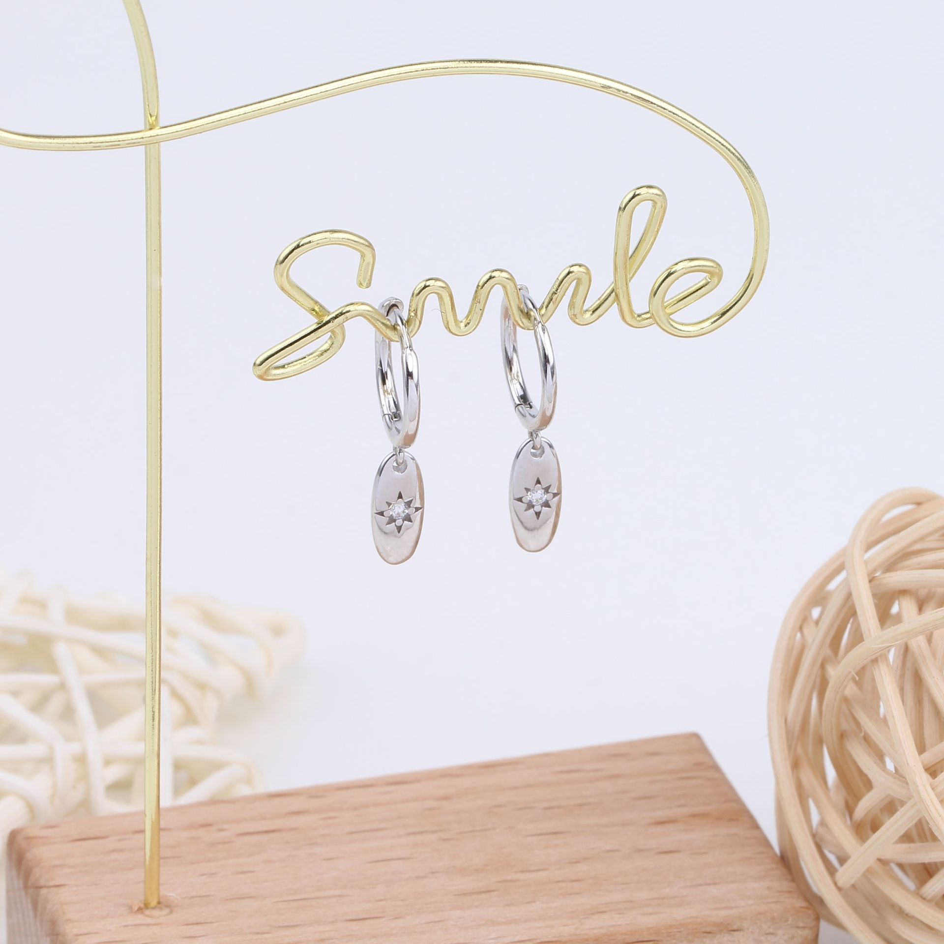1 Pair Quantity 1 Pair 925 Sterling Silver Zircon Star Drop Earrings