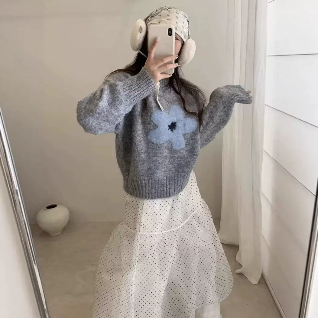 韩版25年早秋百搭休闲花朵设计感圆领针织衫长袖上衣女减龄毛衣潮