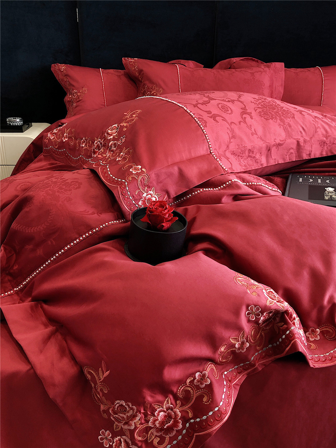 Modern Style Wedding Red Embroidered Pearl Bedding Bedding Housewarming Dowry Pure Cotton Long-staple Cotton Four-piece Home Textile Set