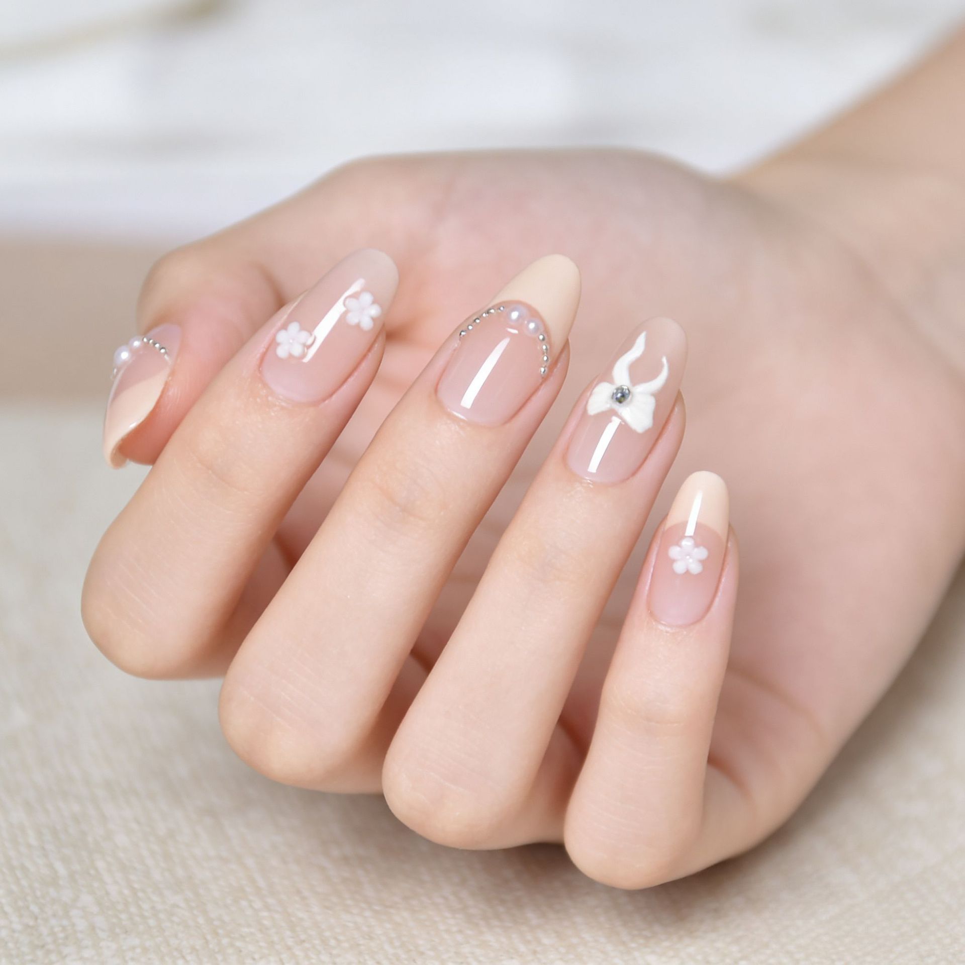 10 piezas de hielo leche pegajosa amarillo francés desgaste de uñas estereoscópicas arco de uñas pegatinas de uñas productos terminados al por mayor